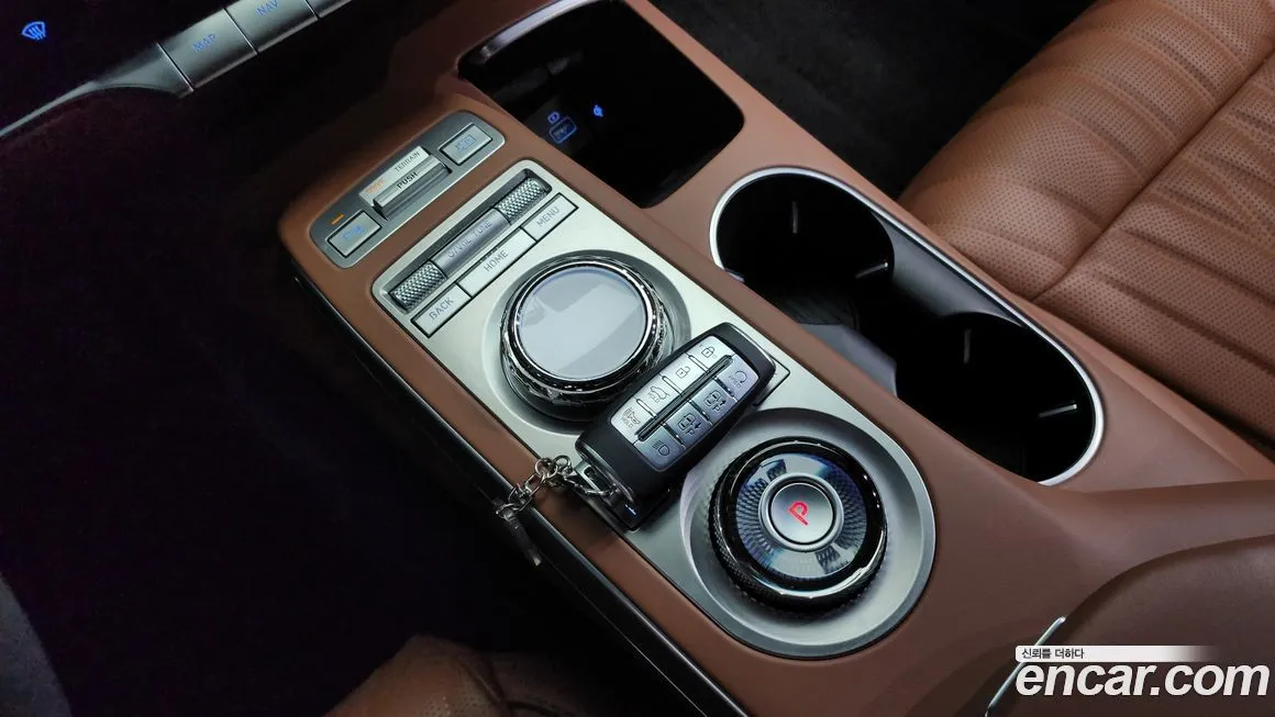 Genesis GV70 — фото 10