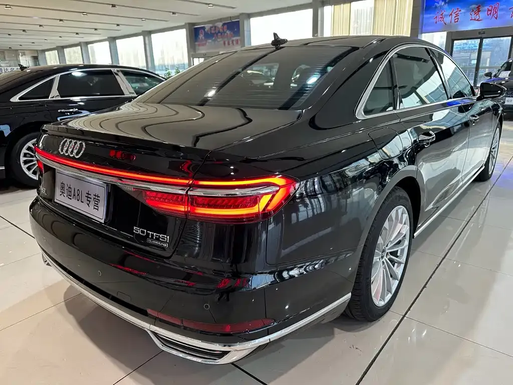 Audi A8 2021 из CN, фото 5