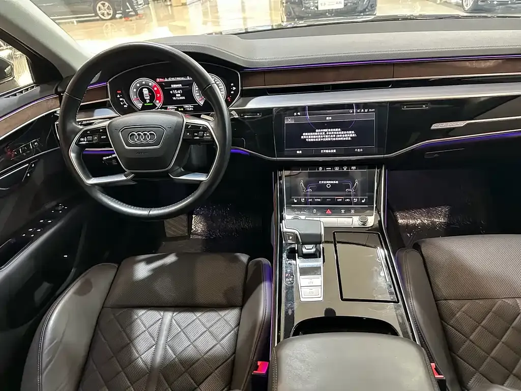 Audi A8 2021 из CN, фото 6