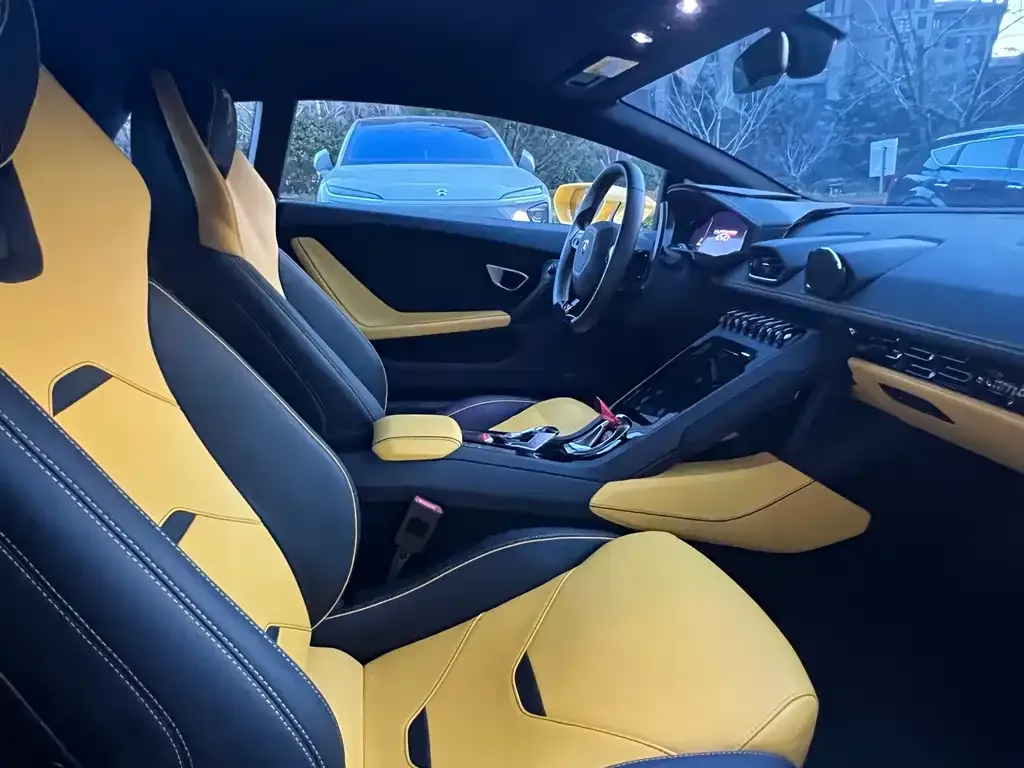 Lamborghini Huracan 2023 из CN, фото 2