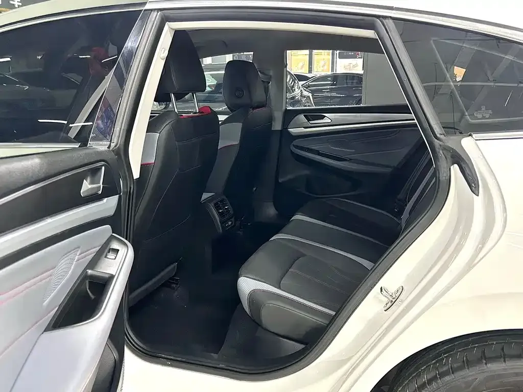 Volkswagen Lamando 2023 из CN, фото 8