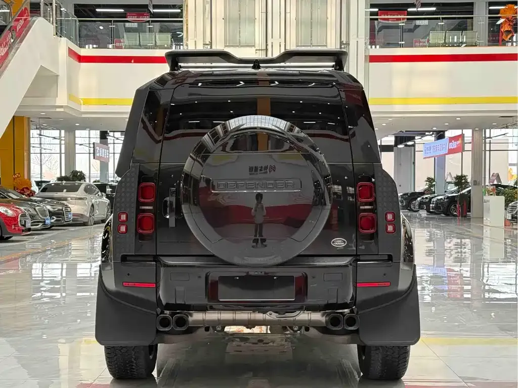 Land Rover Defender — фото 2