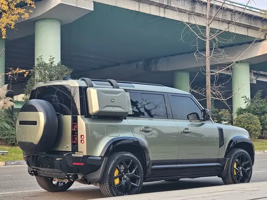 Land Rover Defender — фото 3
