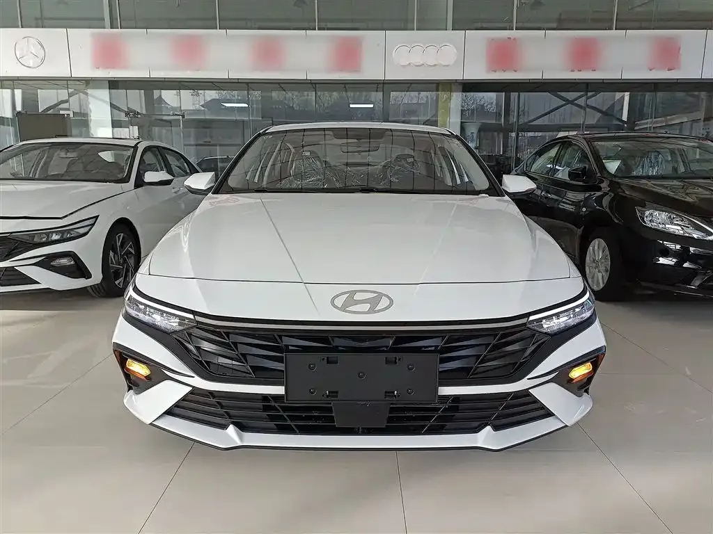 Hyundai Elantra 2025 из CN, фото 8