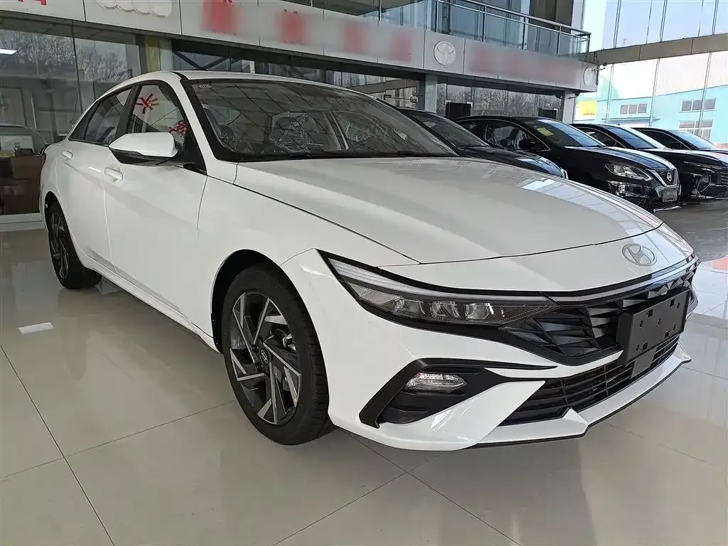 Hyundai Elantra 2025 из CN, фото 9