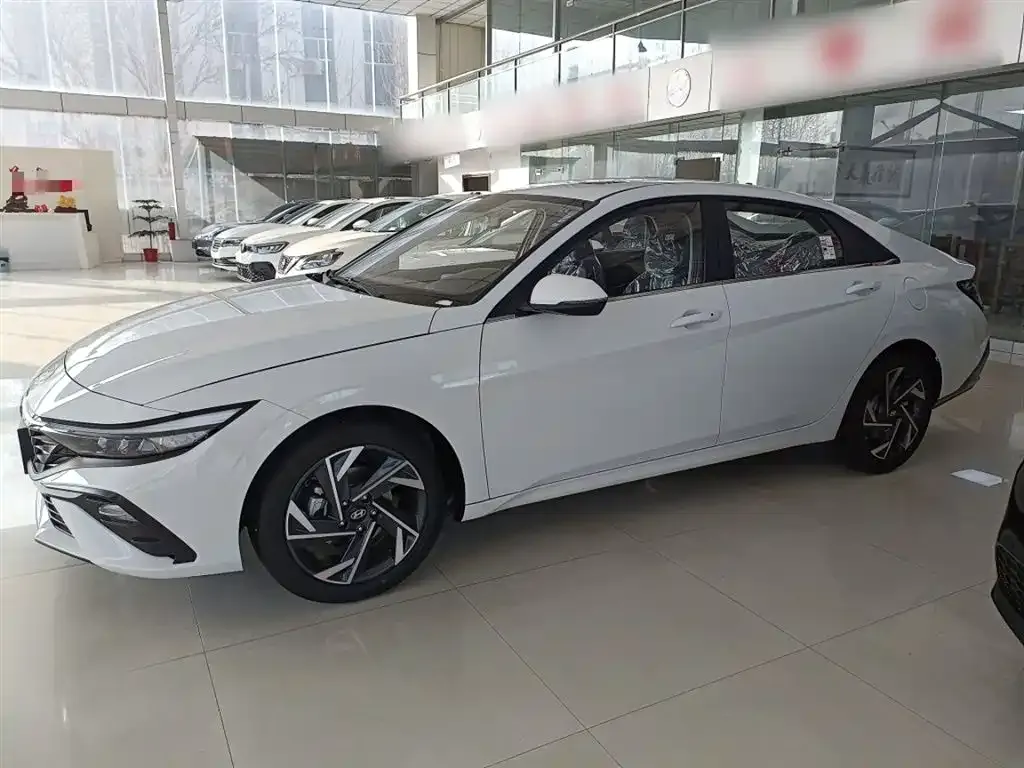 Hyundai Elantra 2025 из CN, фото 10