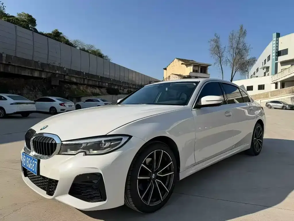 BMW 3 Series — фото 1