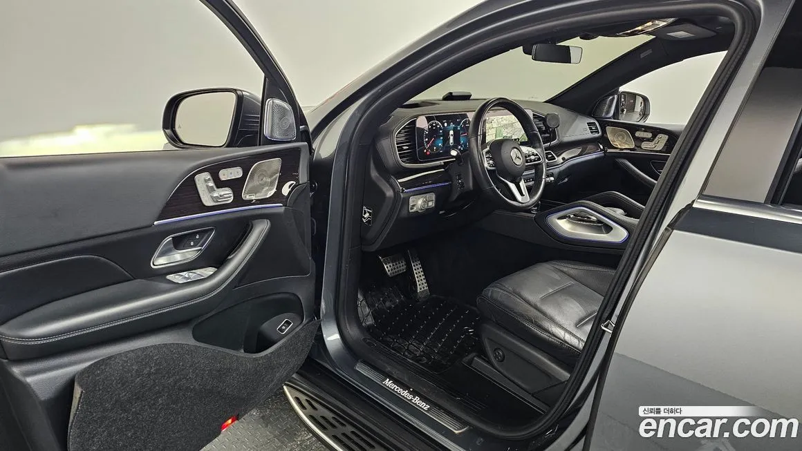 Mercedes-Benz GLE-Class — фото 4