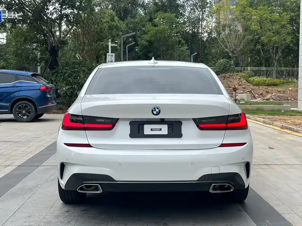 BMW 3 Series 2022 из CN, фото 8