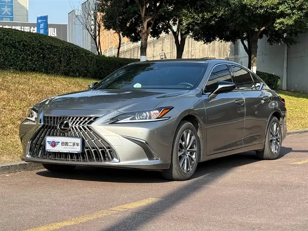 Lexus ES 2023 из CN, фото 1