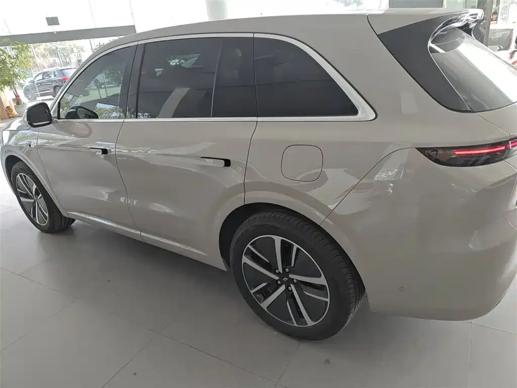 Li Auto L6 2024 из CN, фото 3