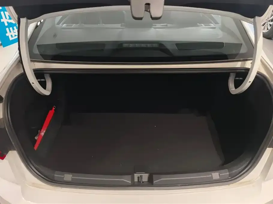 Volkswagen Bora 2024 из CN, фото 8