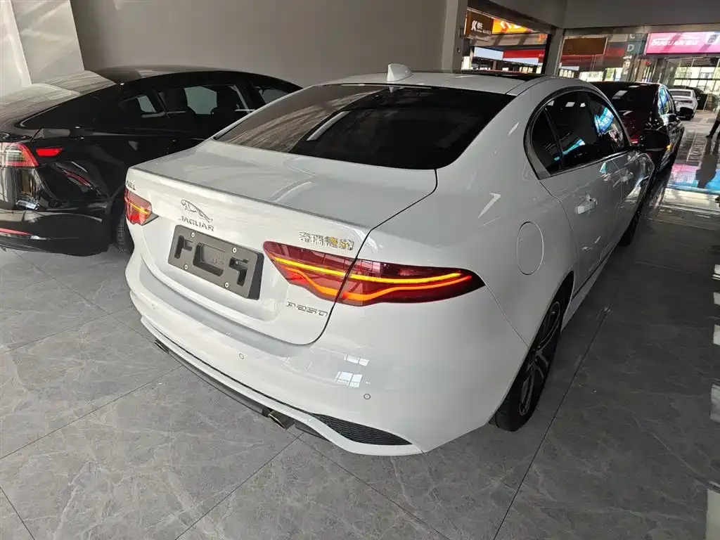 Jaguar XEL 2024 из CN, фото 5