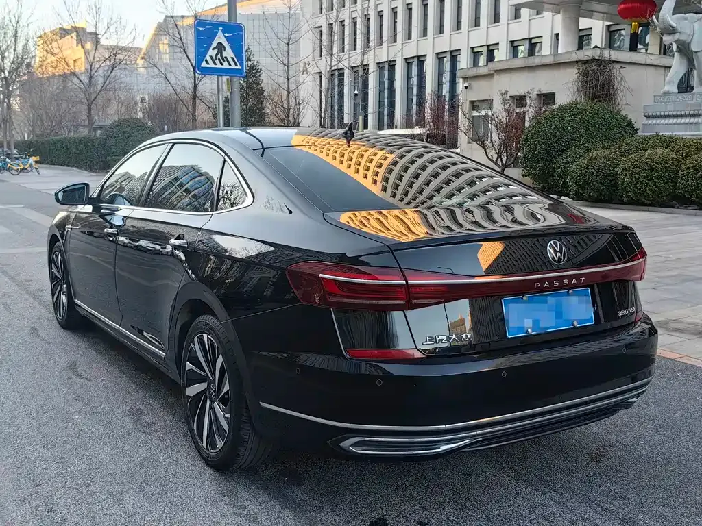 Volkswagen Passat — фото 3
