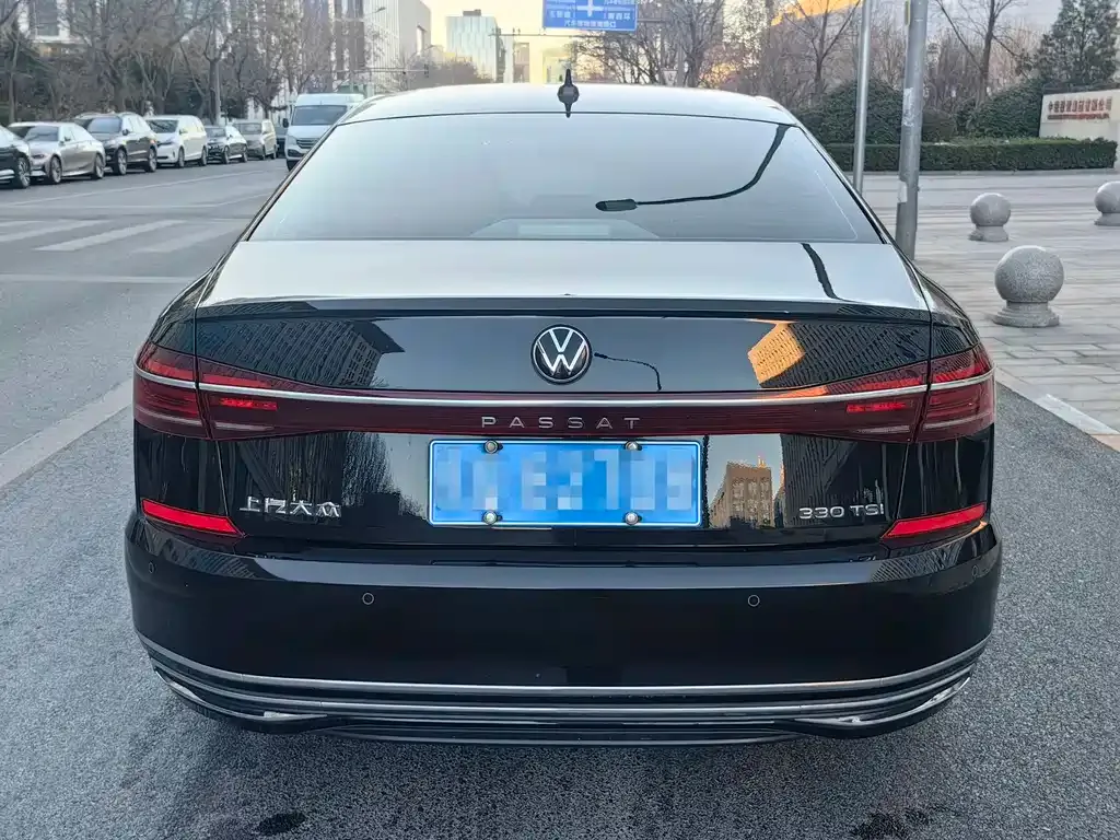 Volkswagen Passat — фото 5