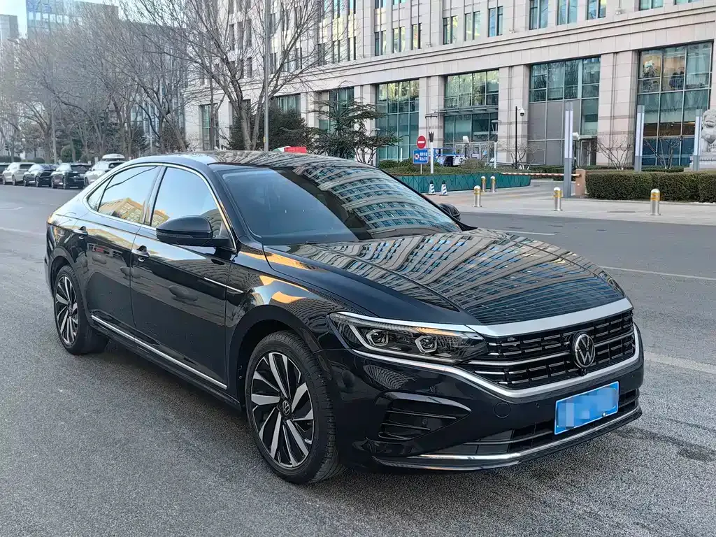 Volkswagen Passat — фото 10