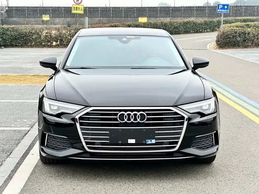 Audi A6L 2022 из CN, фото 4