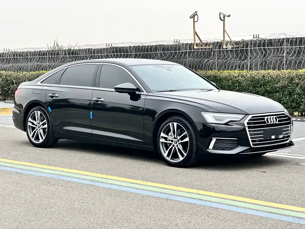 Audi A6L 2022 из CN, фото 10