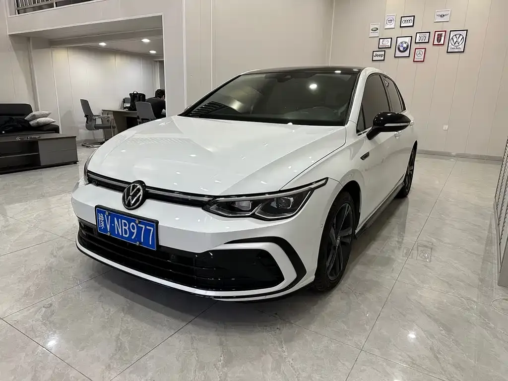 Volkswagen Golf 2021 из CN, фото 1
