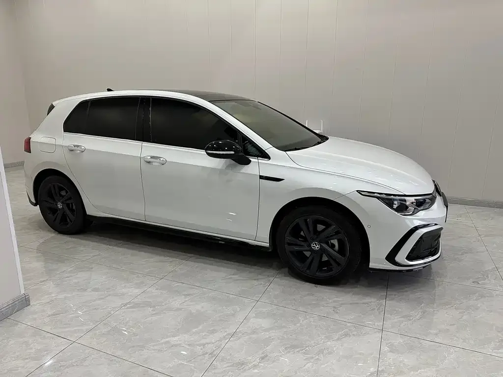 Volkswagen Golf 2021 из CN, фото 3