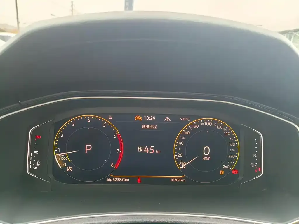 Volkswagen T-Roc 2023 из CN, фото 2