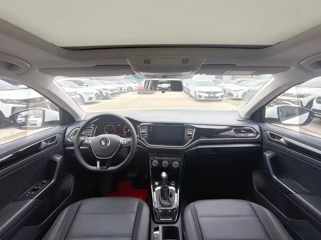 Volkswagen T-Roc 2023 из CN, фото 6