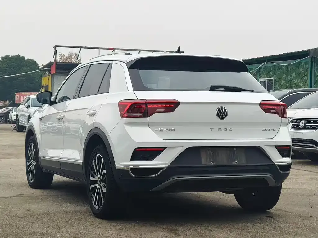 Volkswagen T-Roc 2023 из CN, фото 7
