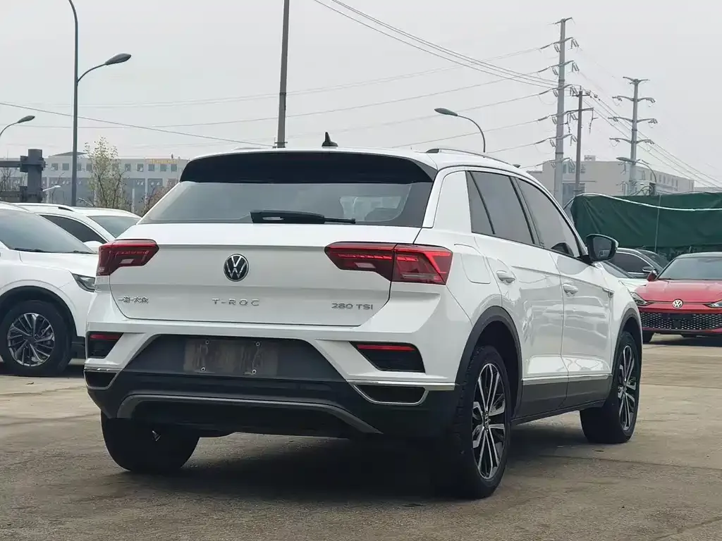 Volkswagen T-Roc 2023 из CN, фото 5