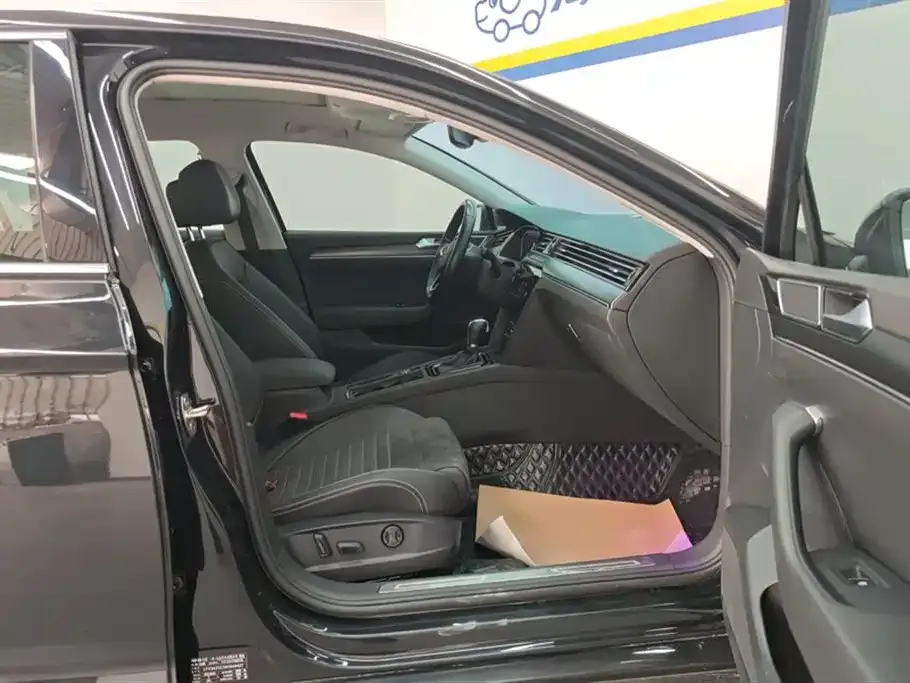 Volkswagen Magotan 2022 из CN, фото 8