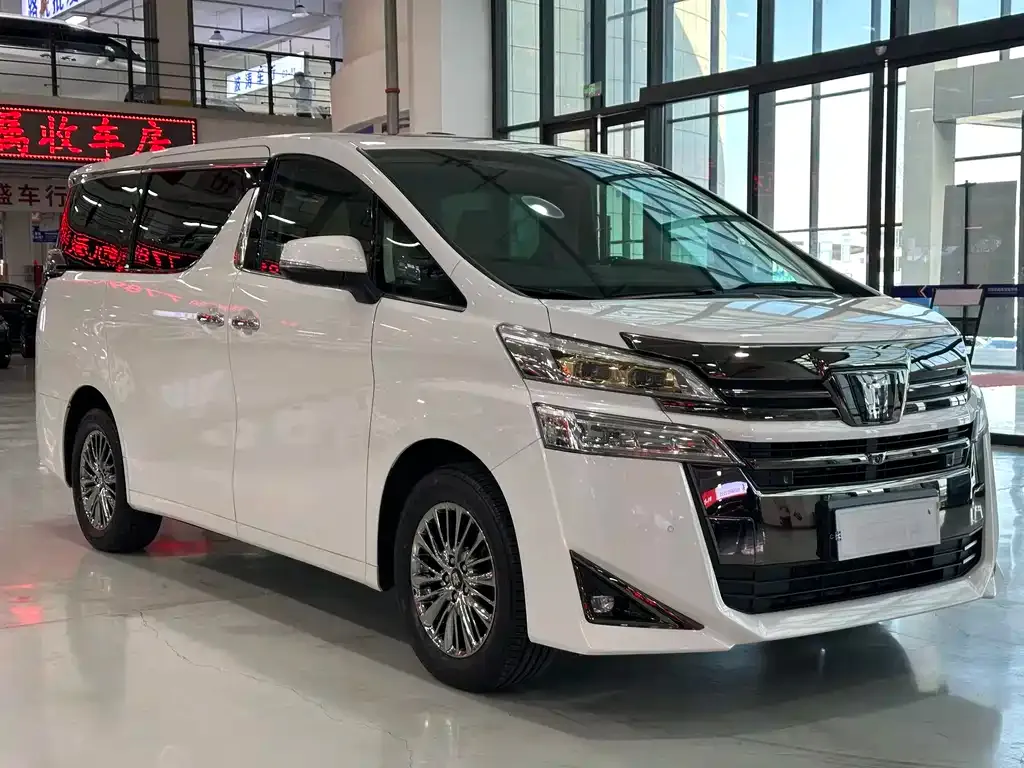 Toyota Vellfire 2023 из CN, фото 4