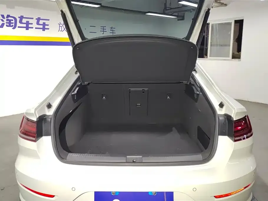 Volkswagen CC 2025 из CN, фото 4