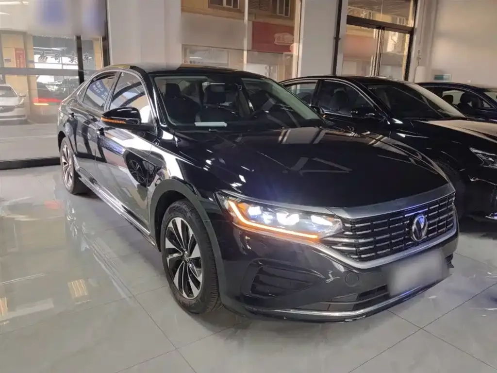 Volkswagen Passat — фото 7