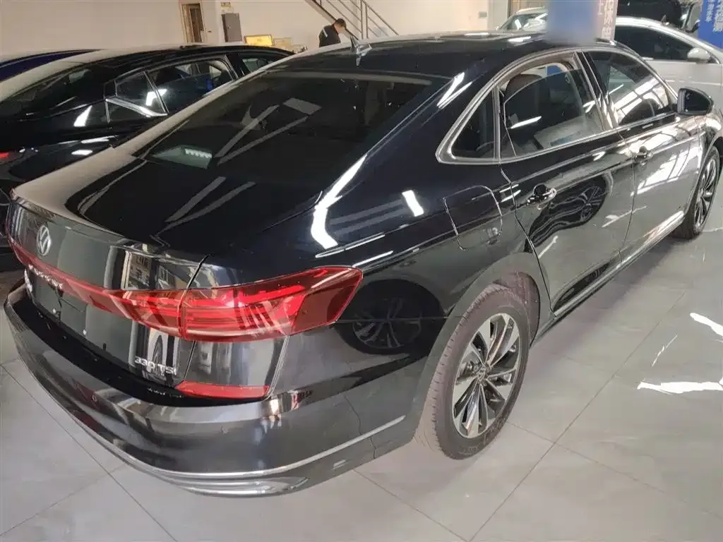Volkswagen Passat — фото 5