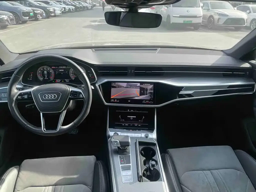 Audi A6L — фото 5