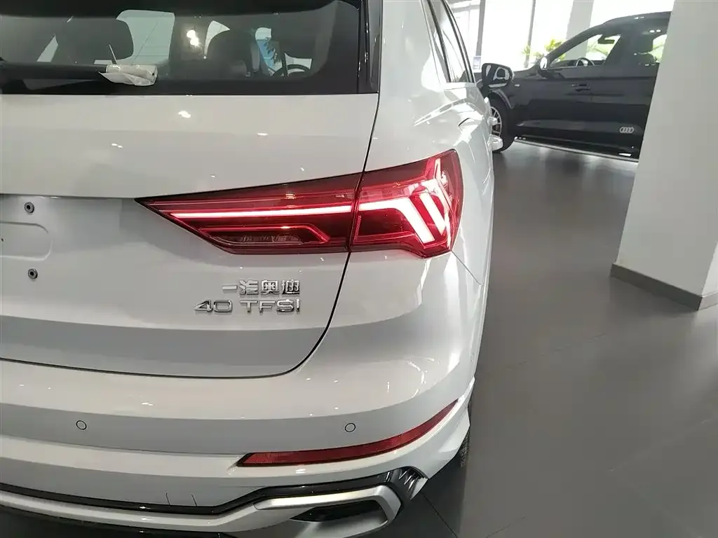 Audi Q3 2025 из CN, фото 5