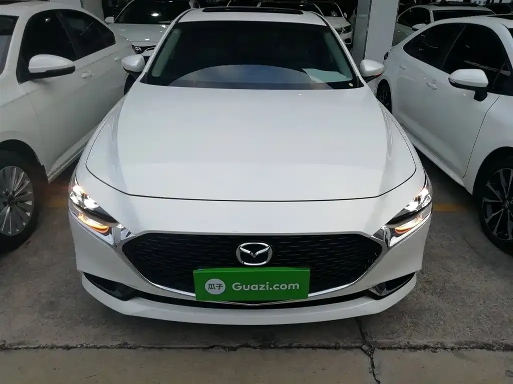 Mazda 3 Axela 2025 из CN, фото 3