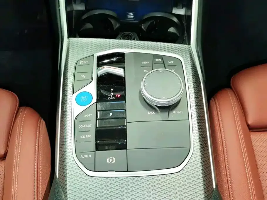 BMW i3 — фото 8