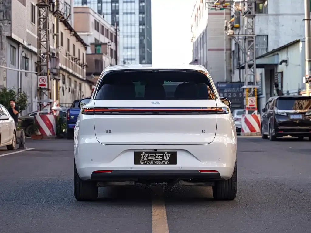 Li Auto L6 2024 из CN, фото 8