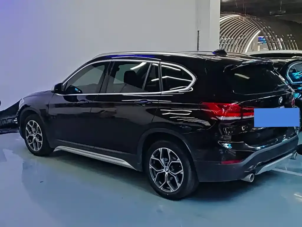 BMW X1 2021 из CN, фото 3