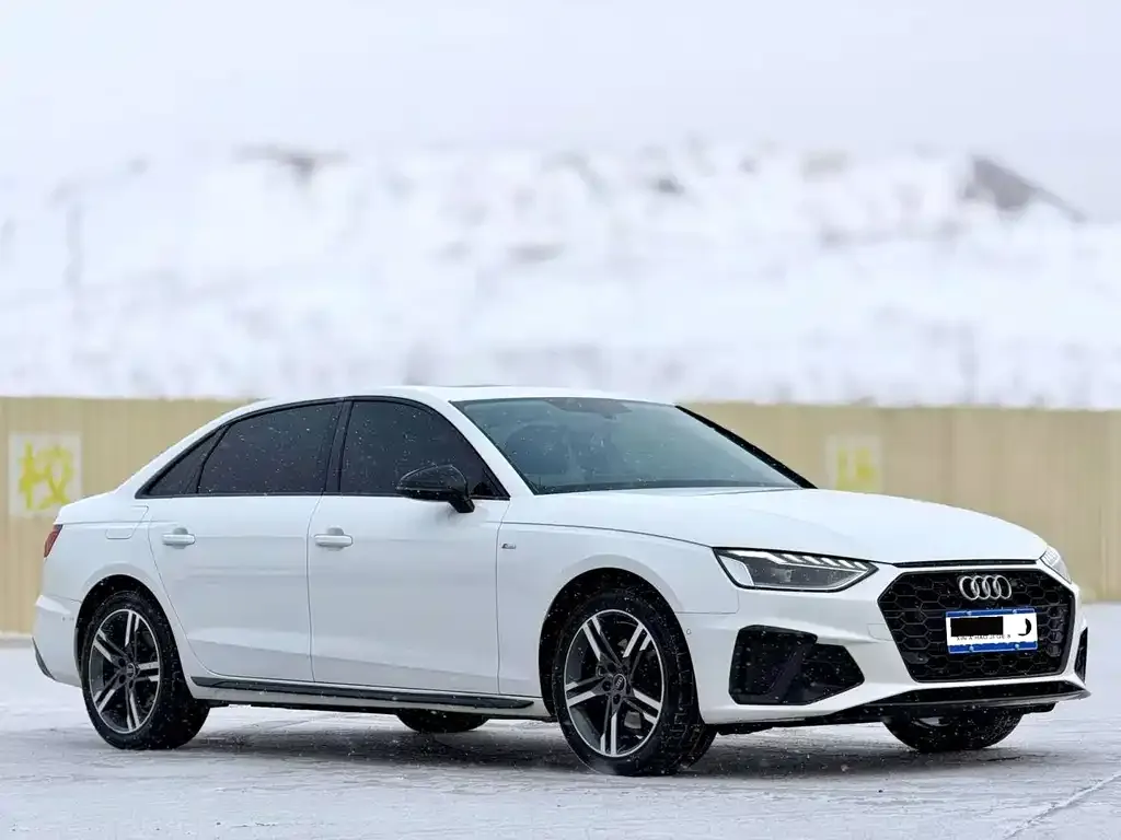 Audi A4L 2023 из CN, фото 3