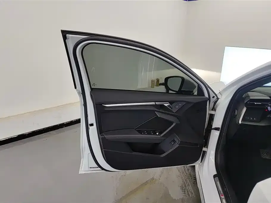 Audi A3 2023 из CN, фото 9