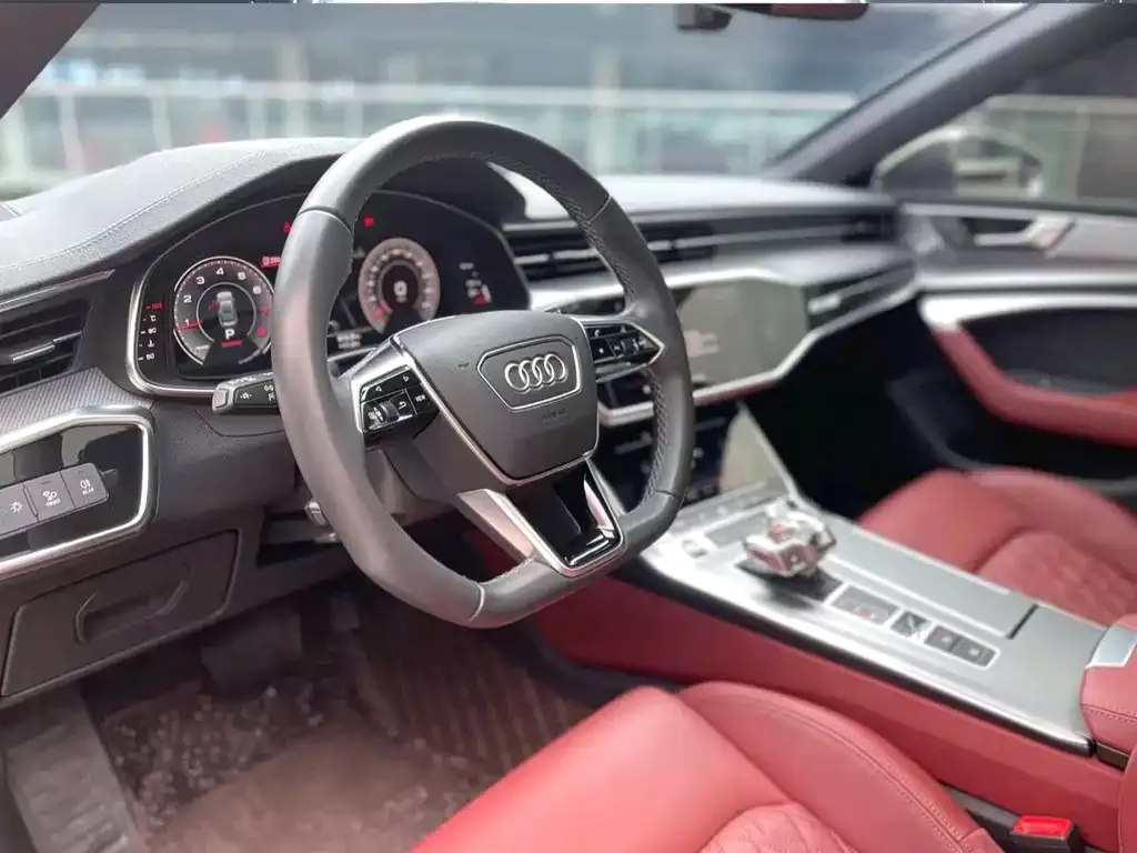 Audi A7L 2023 из CN, фото 3