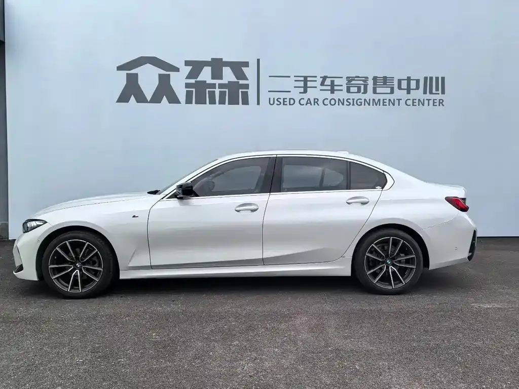 BMW 3 Series 2023 из CN, фото 2