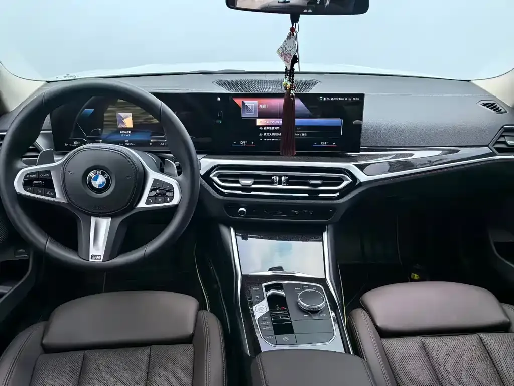 BMW 3 Series 2023 из CN, фото 6