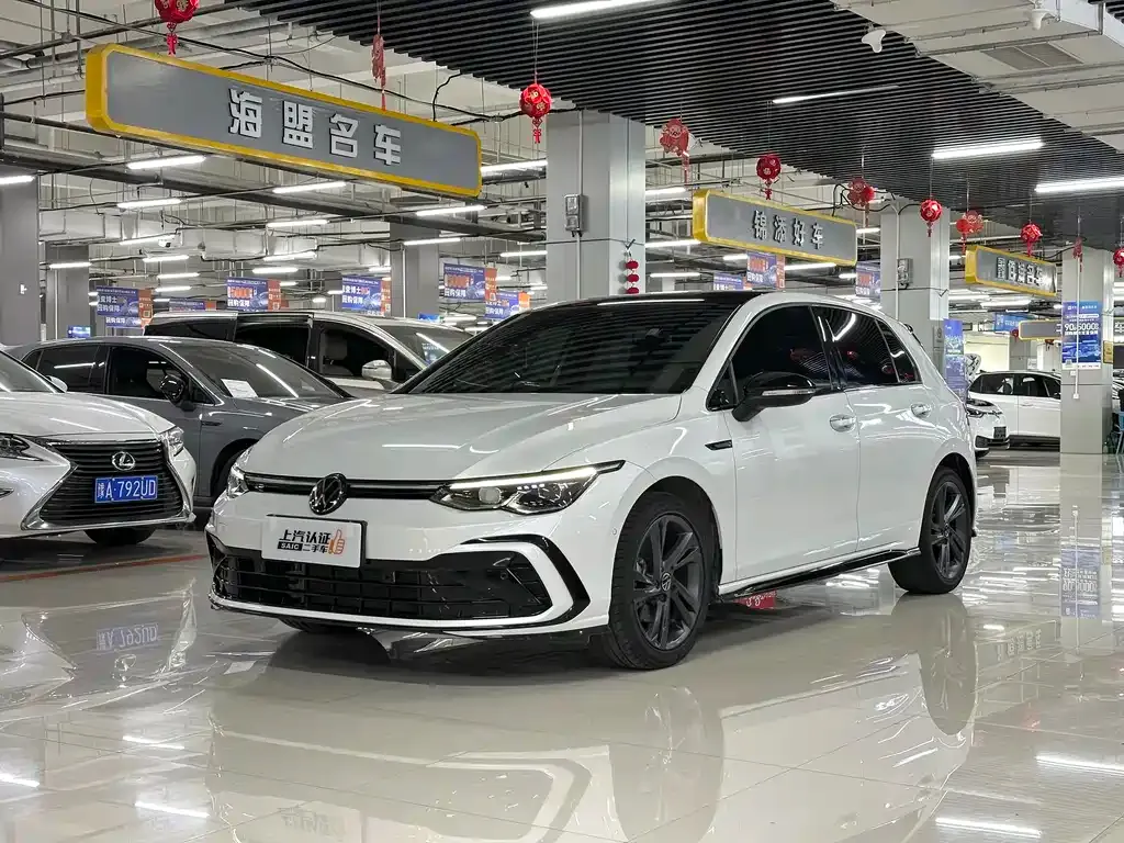 Volkswagen Golf 2022 из CN, фото 1