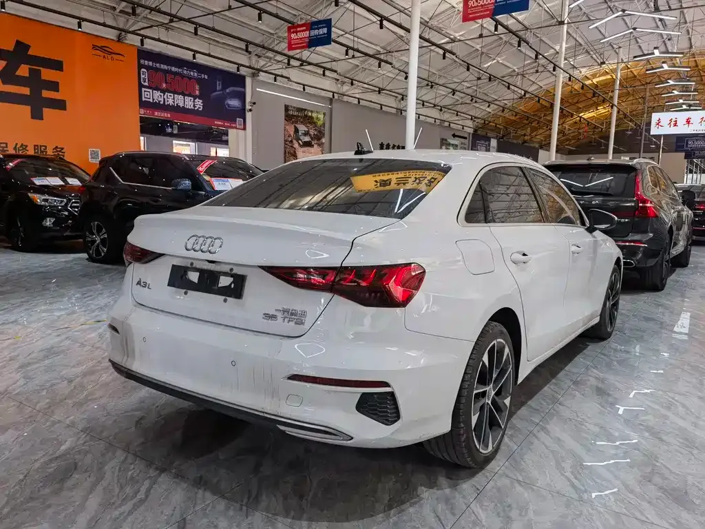 Audi A3 2023 из CN, фото 10
