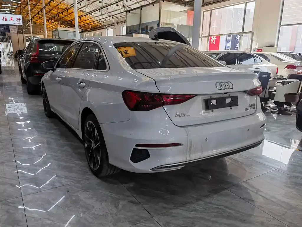 Audi A3 2023 из CN, фото 4