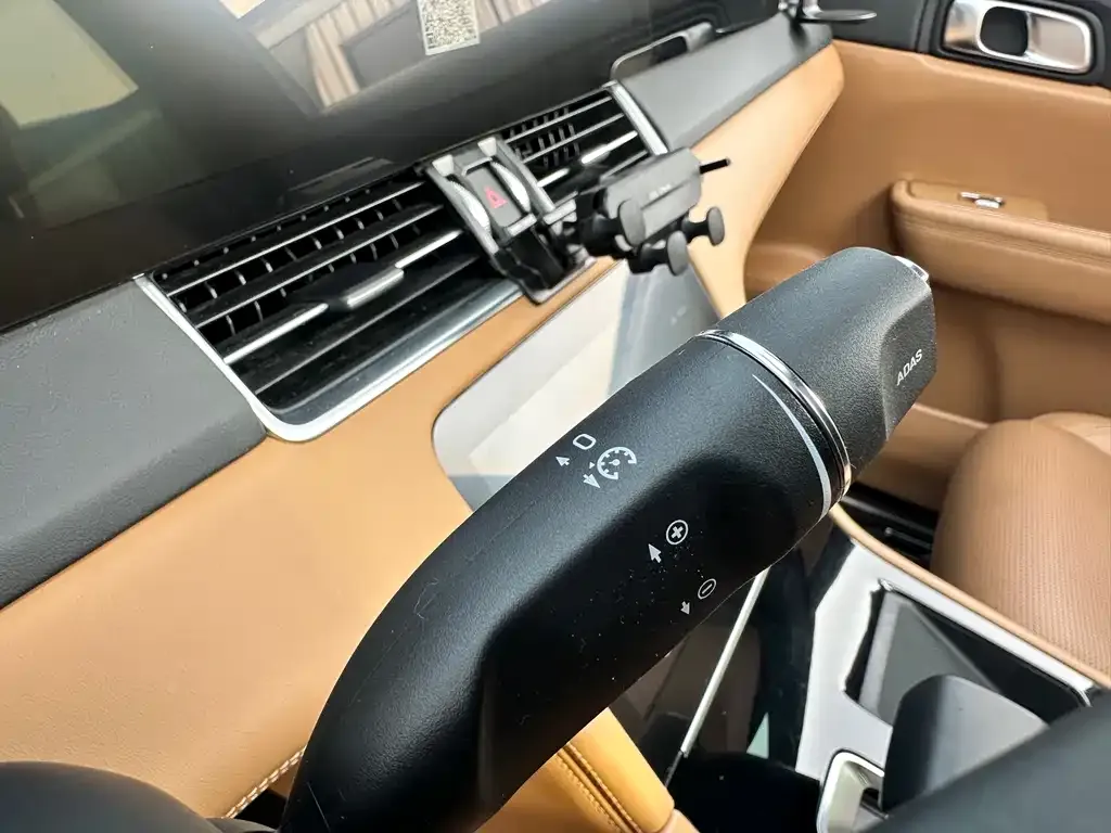 Li Auto ONE 2022 из CN, фото 3