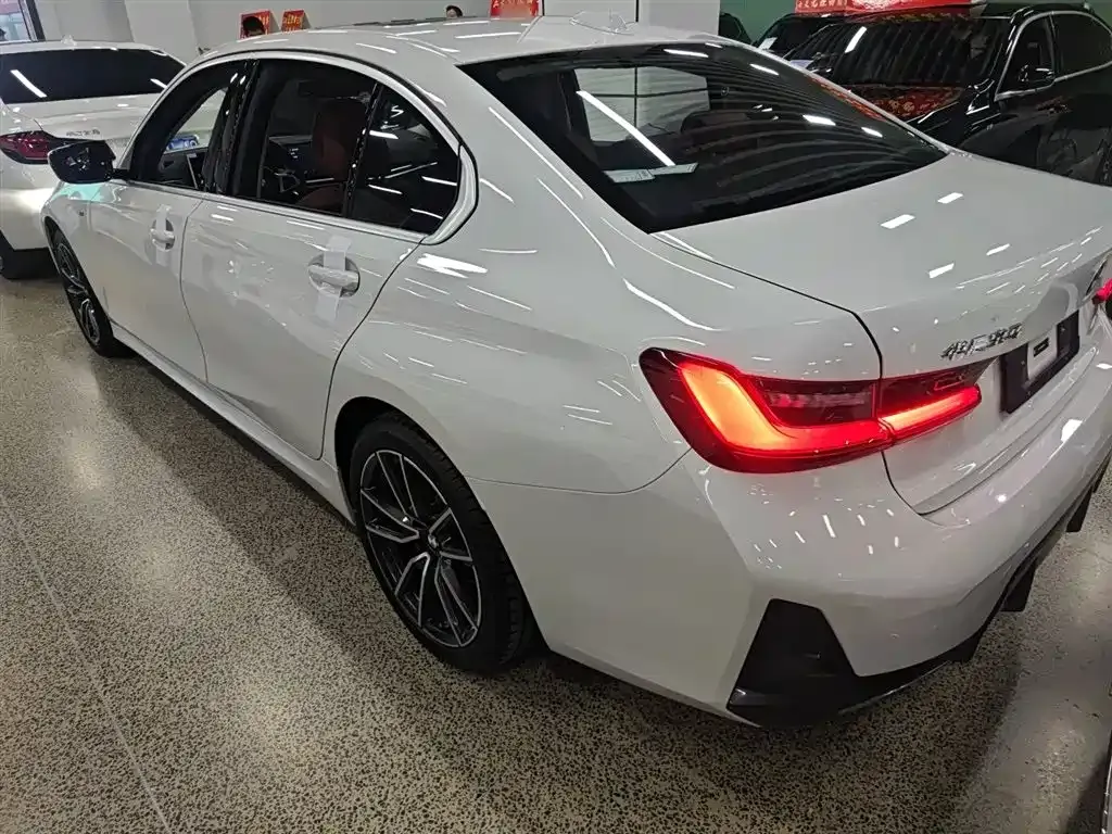 BMW 3 Series 2024 из CN, фото 8
