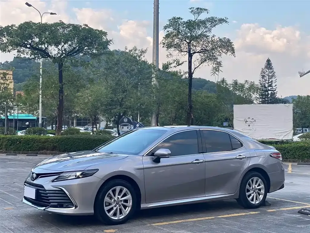 Toyota Camry 2023 из CN, фото 1
